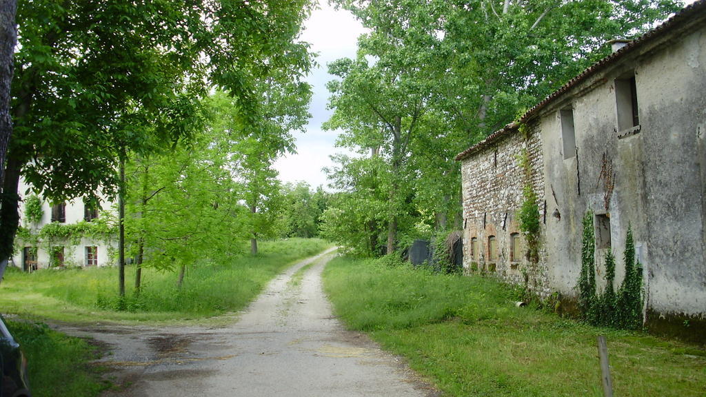 Stasion Di Pueste Nogaredo Zewnętrze zdjęcie